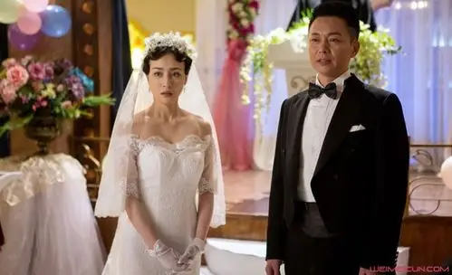 隆妮刘奕君什么关系两人结婚照是真的吗起底背后真相