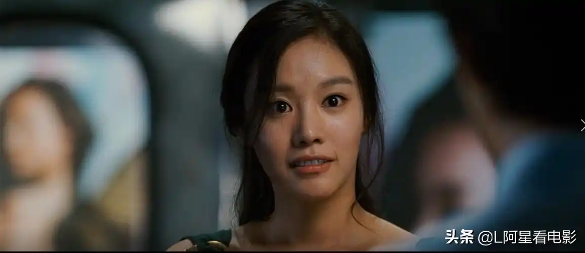 《丑女大翻身》电影文字解说——轻松爆笑高分喜剧