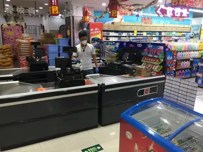 百货店收银台图片