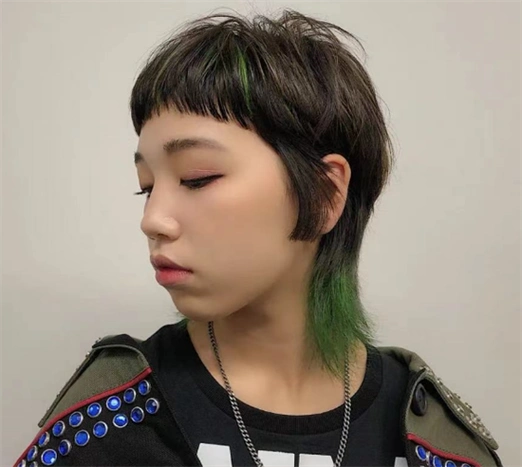 少年感狼发鲻鱼头 最受年轻人喜爱的发型_最新发型 - 美发站