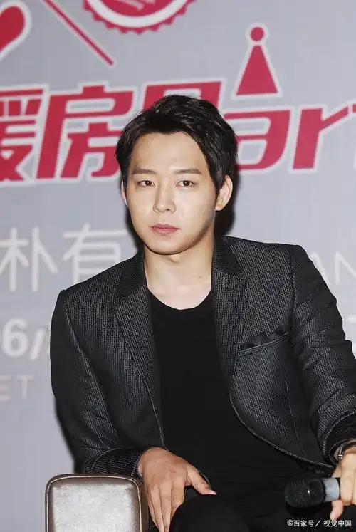 朴有天颜值大变样,却和泰国女企业家爱上了?富婆姐姐为何想不开