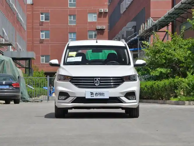 宝骏360能拉货吗( 宝骏360能拉货吗现在 )