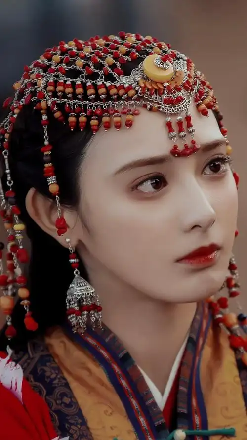 东宫——曲小枫