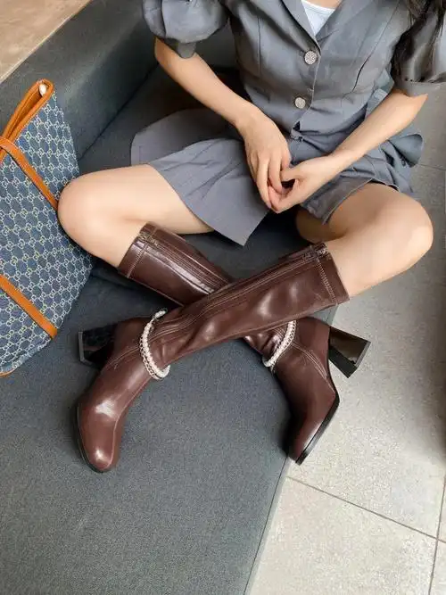 串珠链条高筒靴特有女人味的骑士靴