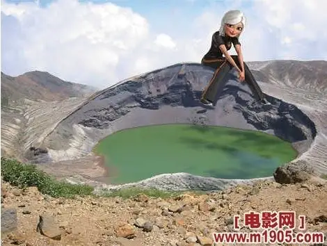 女巨人"苏珊"惊现日本富士山等旅游胜地