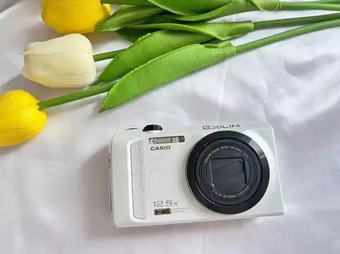 颜值机奶白色相机卡西欧zr200ccd相机