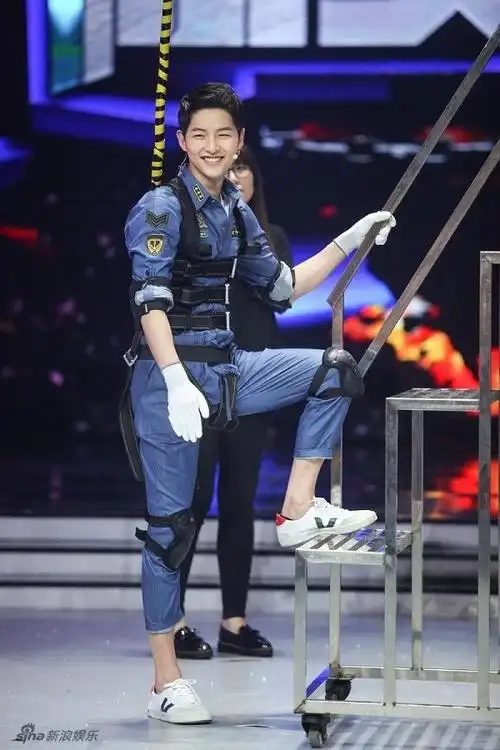 快乐大本营20160521期完整视频:"双宋cp"有戏?贾玲教你撩到宋仲基