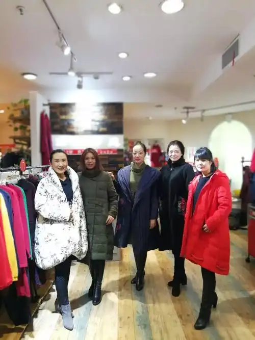 【南国蒂尼】冬季女装时尚演绎!让你的生活变得更温暖?