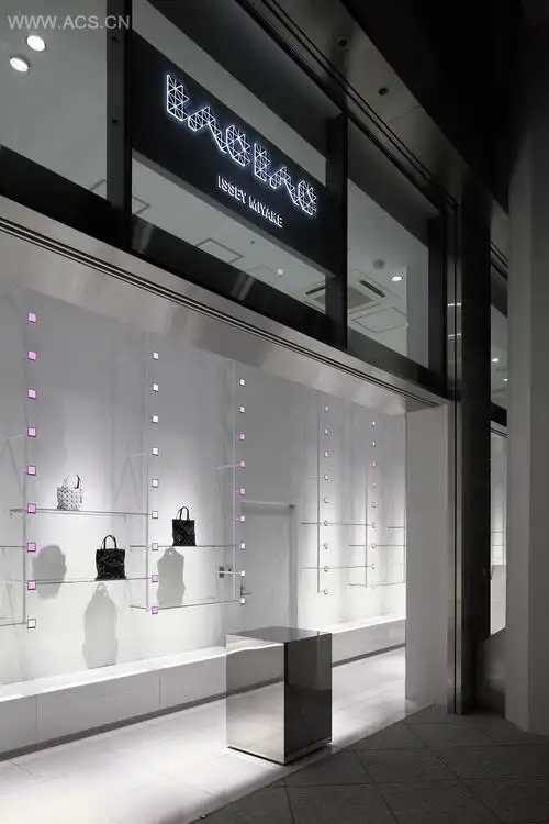 三宅一生手袋丸之内店