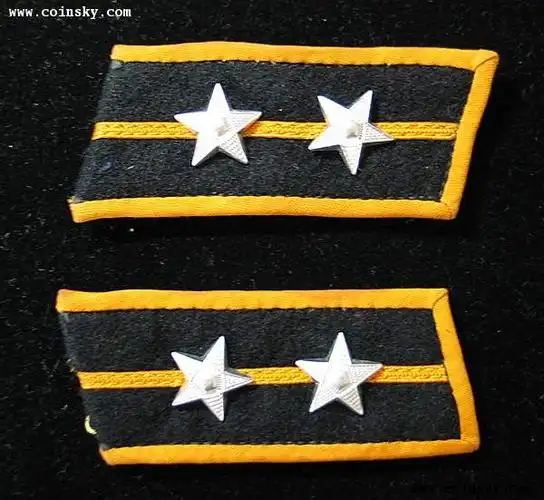 [已售] 62年海军中尉领章