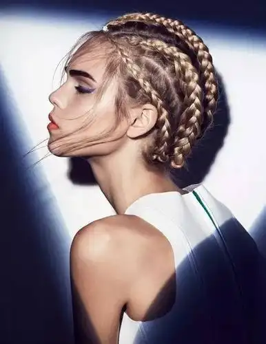 换个清爽又活力的编发去运动吧