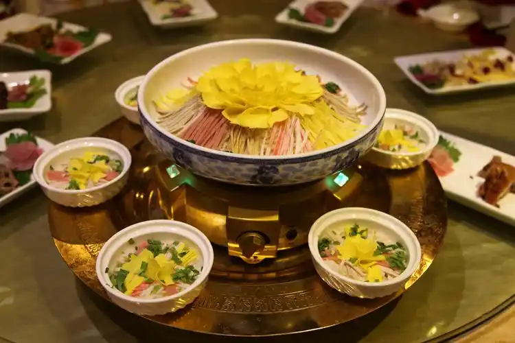 不中看的美食——洛阳水席