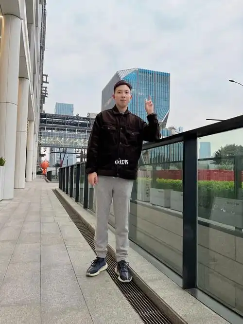 好烦男生拍照手势有啥咧