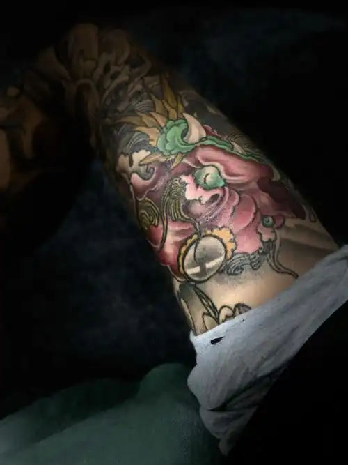 饕餮纹身图案半臂