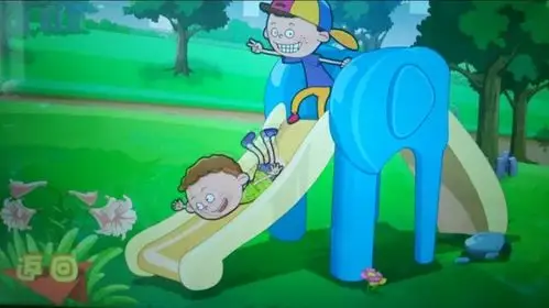 阳光下,是宝贝们的身影,灿烂的笑容是最美的音符 滑滑梯宝贝都很喜欢