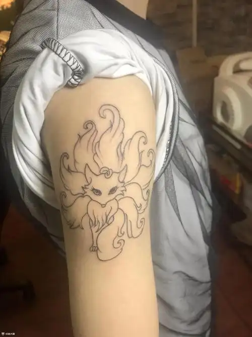 九尾狐_纹身图案手稿图片_邓杰的纹身作品集