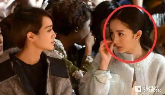 杨幂各种场合扣鼻子被吐槽不文雅可原因却让你心疼她