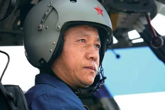牟春江:领飞中国"空中轻骑兵"