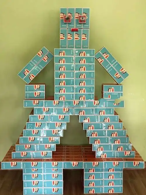 牛奶 露露 雪碧 王老吉 农夫山泉 豆油桶 奶粉桶 洗衣液桶 造型各异的