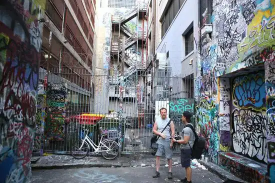 澳大利亚墨尔本涂鸦街个性张扬的艺术小巷