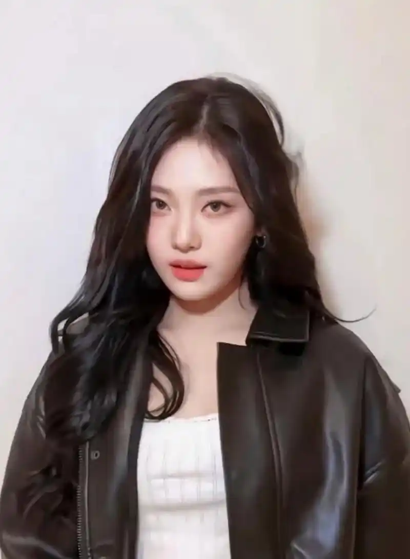 徐艺洋宁艺卓同期练习生# 有网友扒出,黄子韬女友徐艺洋曾和宁艺