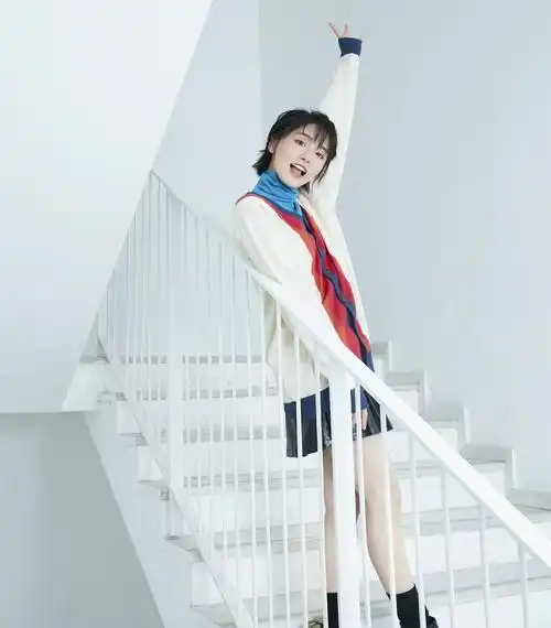 成果终于对包浆袜下手了当她跳起来的那刻这腿女生都酸了