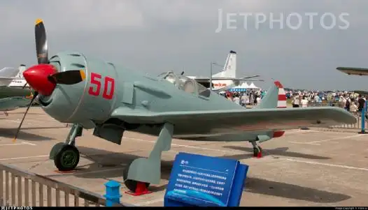 我军装备的拉-11战斗机,目前拉-11战斗机保有量特别少,注意与拉-牡