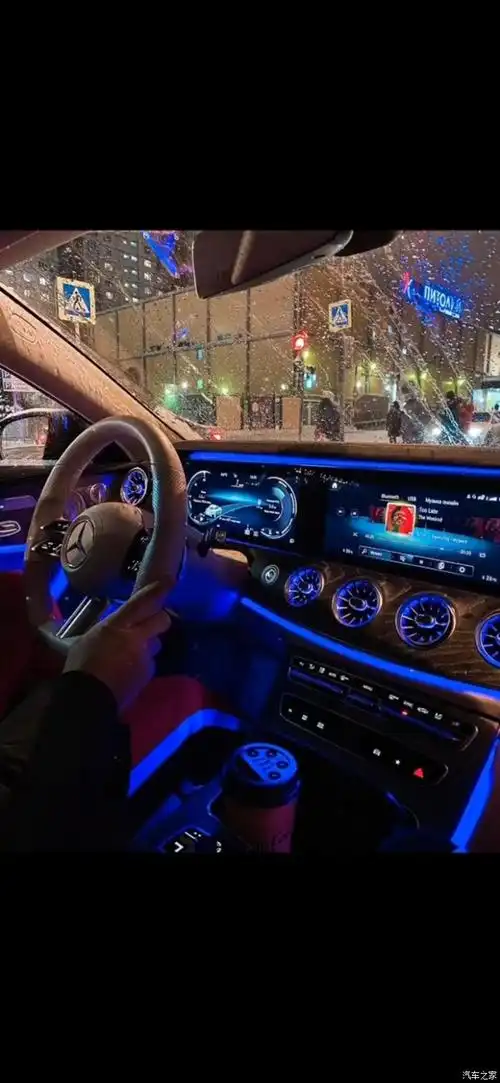 【图】夜晚的奔驰才是最美的_精彩图集论坛_汽车之家论坛