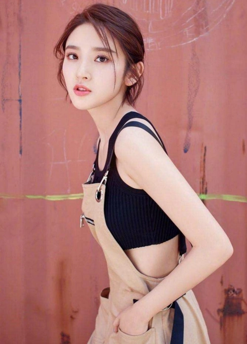 唐艺昕官宣怀孕,张若昀娶了备忘录里面的女孩有了爱的结晶!