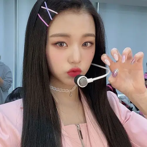 izone张元英 头像