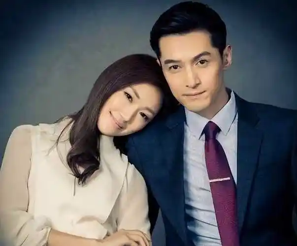 胡歌官宣结婚生女众星送祝福,薛佳凝评论区好温暖_彭于晏_喜讯_袁弘