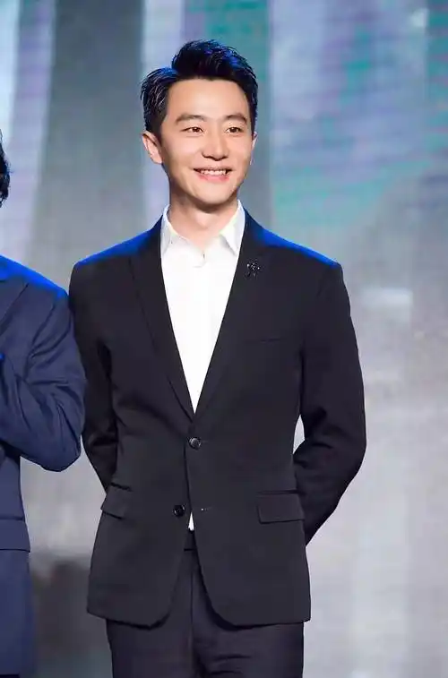 谁说单眼皮不出帅哥?这6位单眼皮男星初看一般,细品越看越有味_感觉_