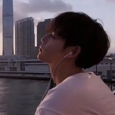 沫兮 高冷高清超酷成熟男生真人单人单头_男生头像_我要个性网