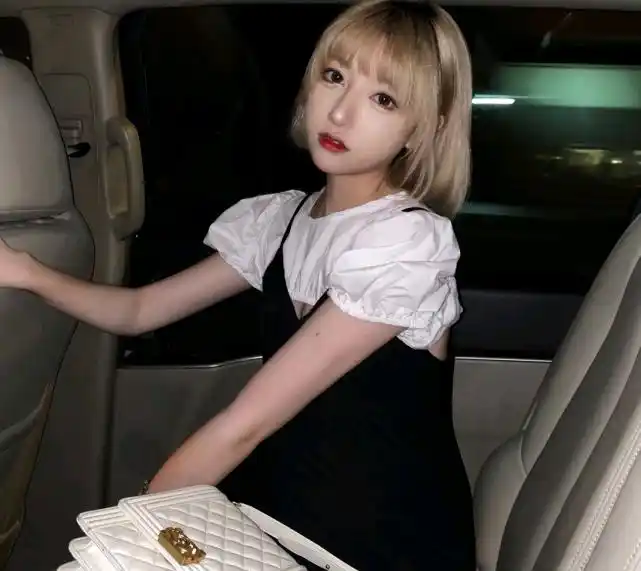 史上最贵女陪玩比心咬米原图素颜曝光傻眼坦克版乔碧萝