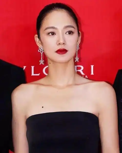 10位胸口有朱砂痣的女星,个个貌美如花