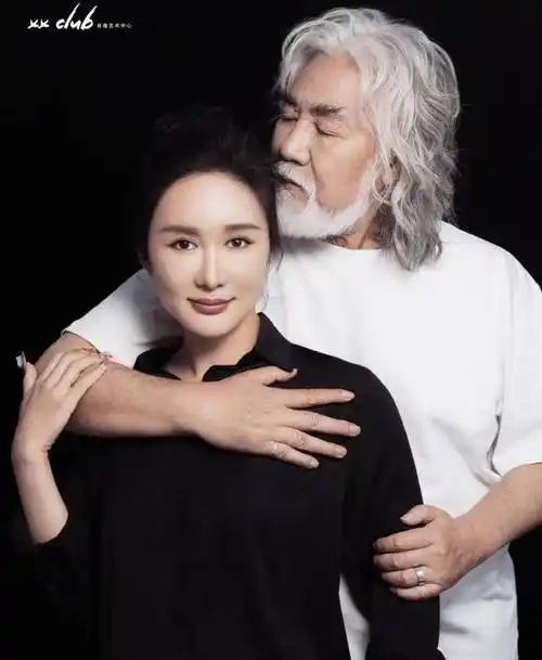 张纪中小31岁老婆杜星霖又双叒叕怀孕,他们已育有两个孩子_樊馨蔓