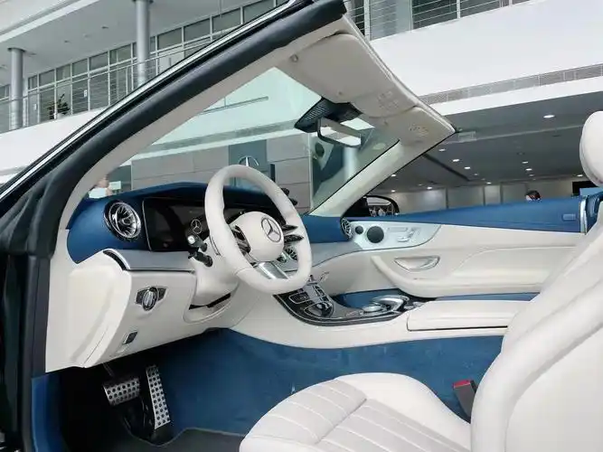 奔驰的游艇蓝是真的迷人__懂车帝