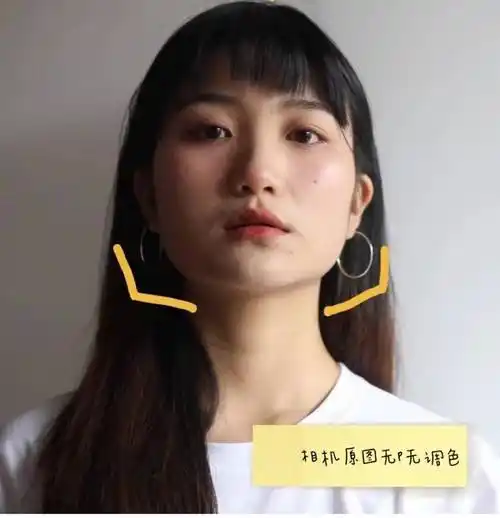 方脸别乱剪头发,这样做显脸小还减龄,氛围美女的气质直接拉满