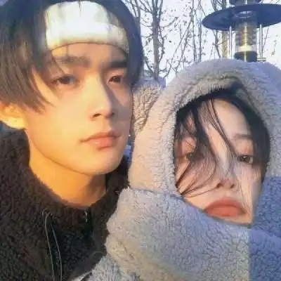 最新抖音最火情侣头像图片