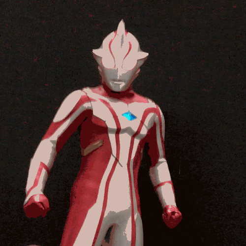 魂展巡回展上海##梦比优斯奥特曼15周年#经典名场面之猫猫在线比耶!