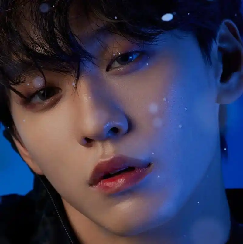 这组照片最爱的眼神和嘴唇 #余景天#眼神杀 #性感嘴唇  - 抖音