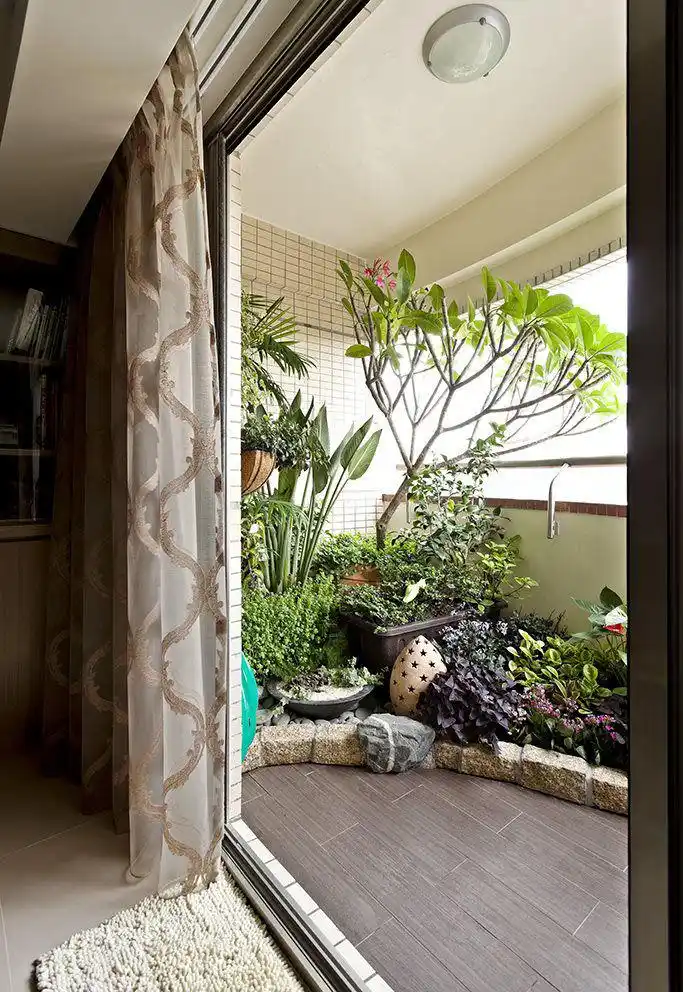 简约现代家居阳台设计