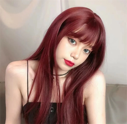高级显白发色大全 洋气减龄葡萄酒红_染发发型 - 美发站