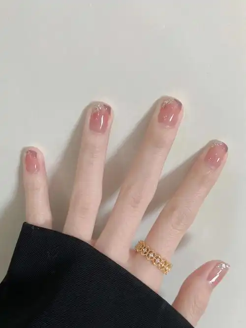 清新裸色系美甲好心情