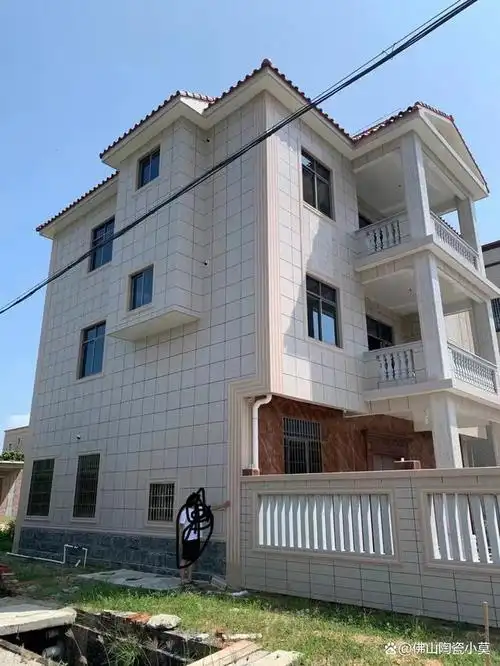 三层自建房外墙砖效果图这样搭配出来干净利落吧!