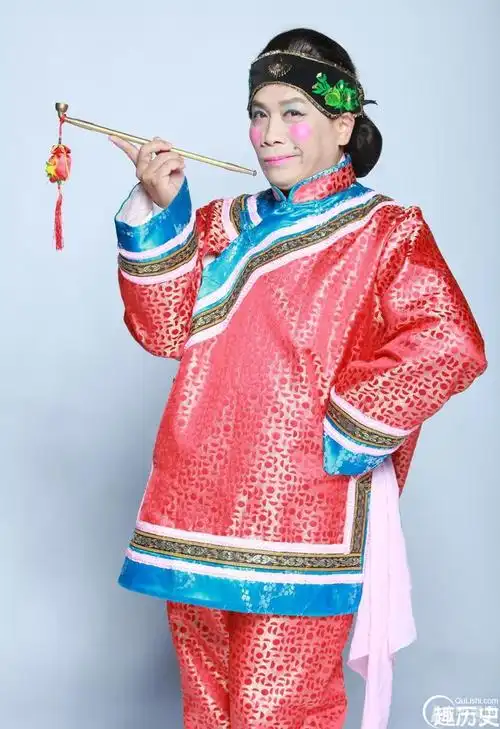 百变大咖秀剧照 谢娜温婉挑战橘子红了(9/16)