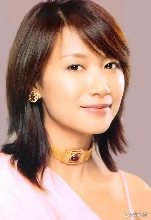 事实证明,"出走美国"的徐静蕾,真正过上了自己的恬静生活