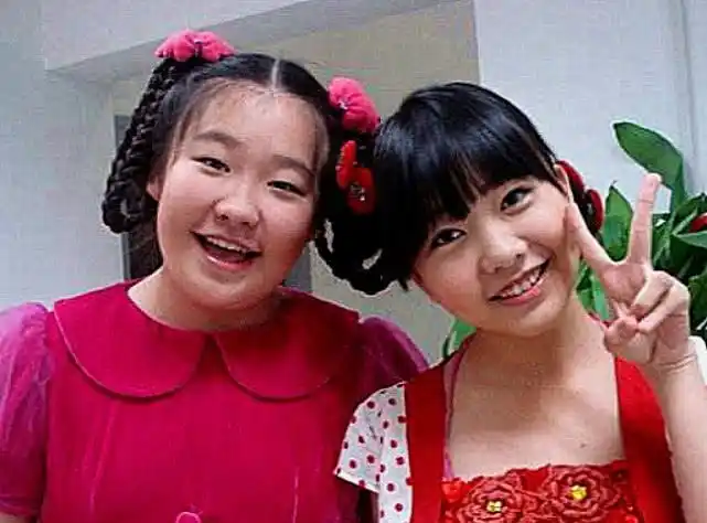 还嫌弃疯丫头中的糖糖胖看到生活照后瘦到认不出