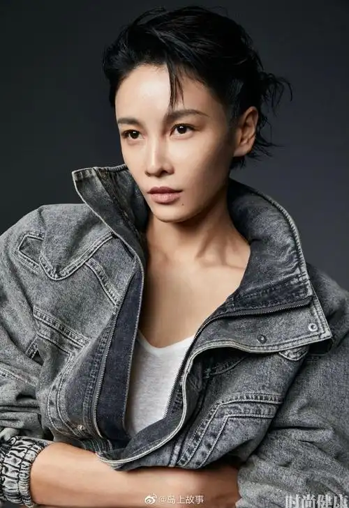 张蓝心喊话粉丝不要叫她老婆