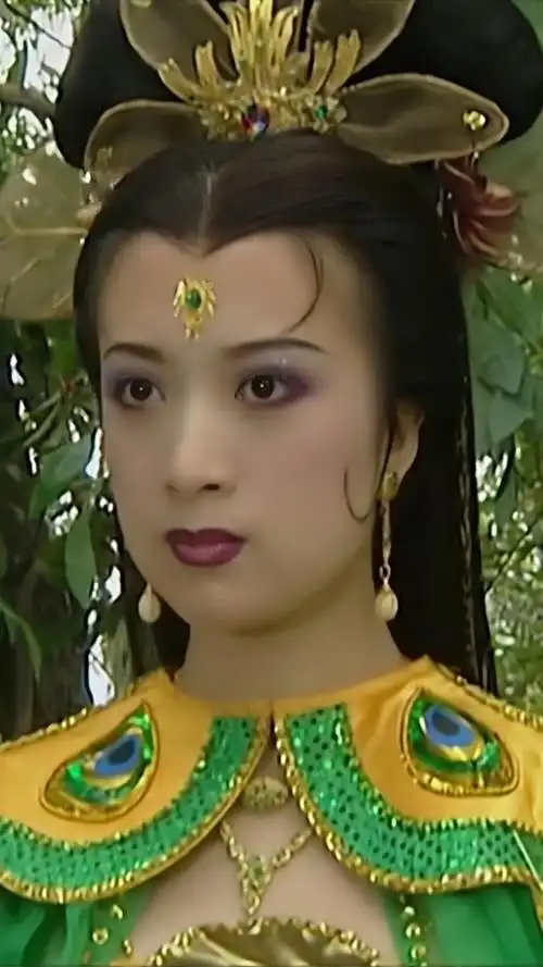 那些惊艳了时光的古装角色,朱茵最美,巩俐最仙,杨幂造型满分